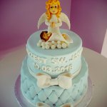 tort na chrzciny z aniołkiem